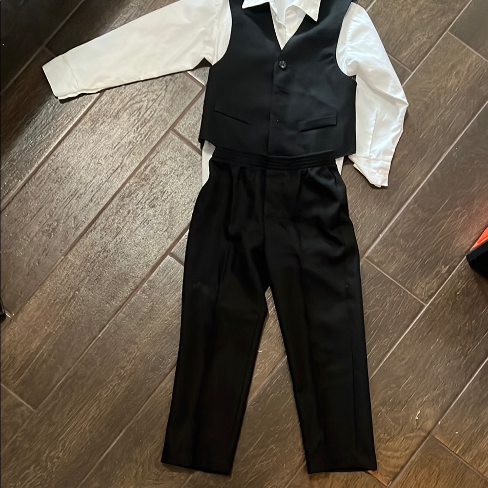 Izod White and Black Suit Set